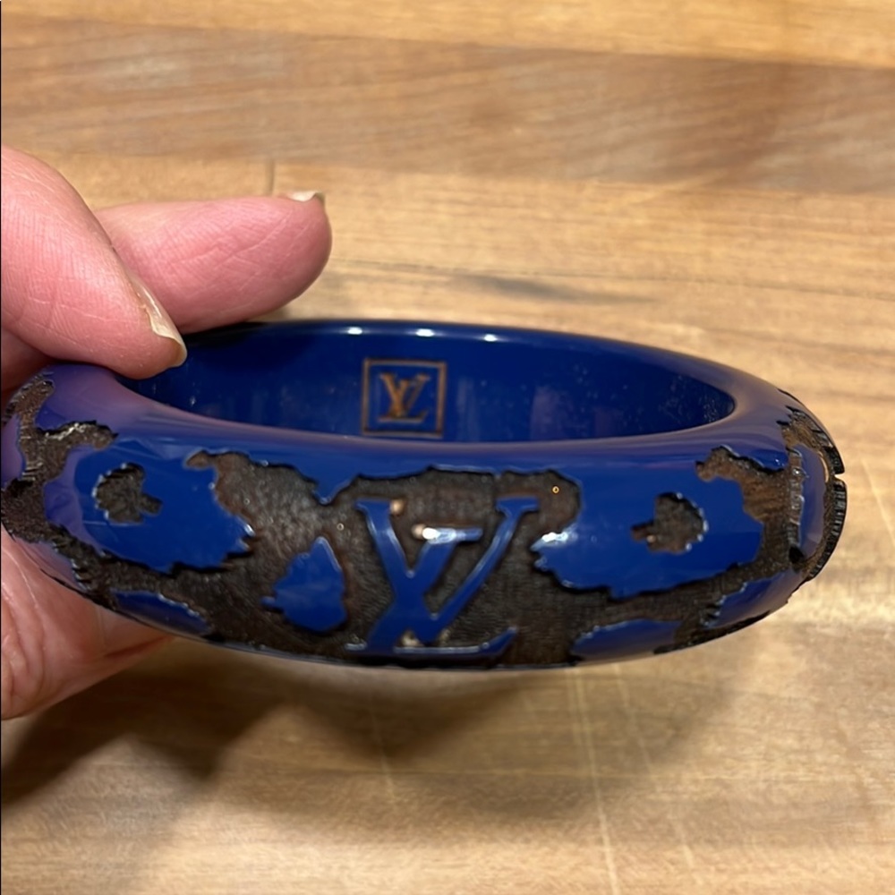 LOUIS VUITTON Graffiti Lacquered Wood Royal Blue